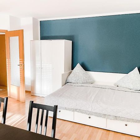 Schoene Wohnung, Eigene Terrasse, Privater Parkplatz, Wi-Fi, Waschmaschine, 3P Chemnitz Exterior photo